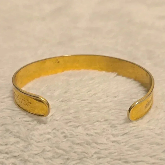 #442 Avon Gold Tone Aries Zodiac - Picture 4 of 4